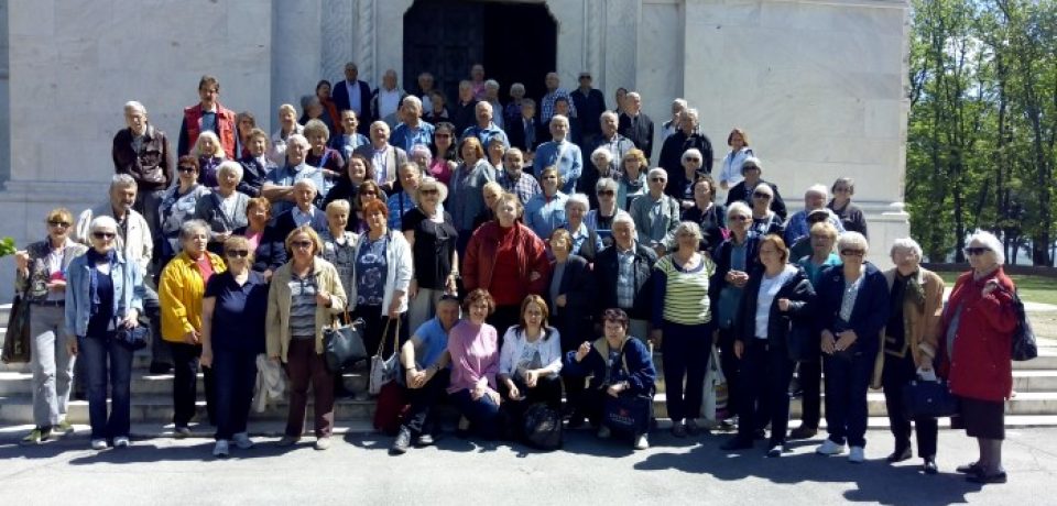 Penzioneri iz Zemuna u poseti Karađorđevom gradu